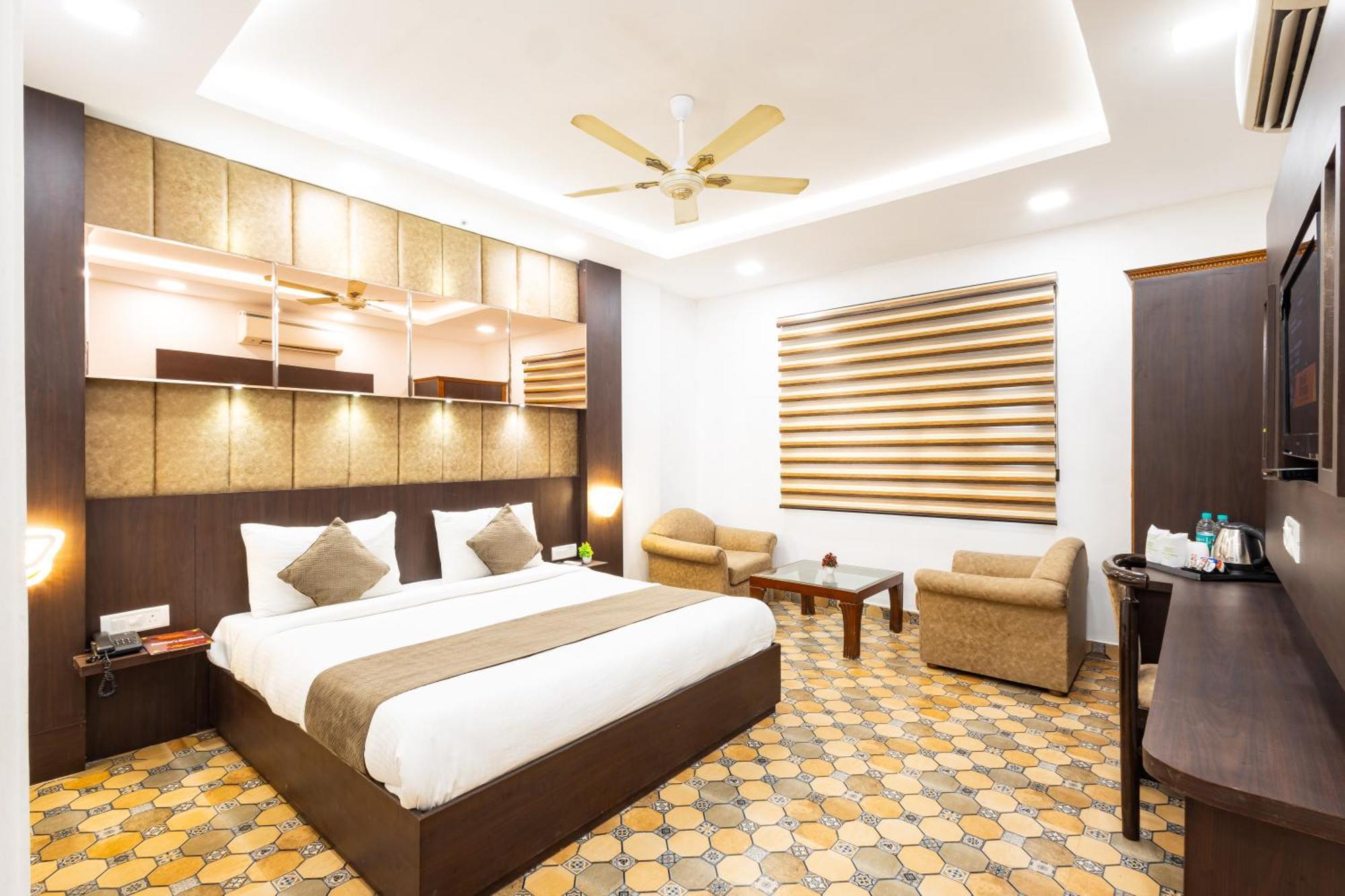 Hotel Panickers Residency - Ajmal Khan Market Near Karol Bagh Metro Delhi  Exterior foto