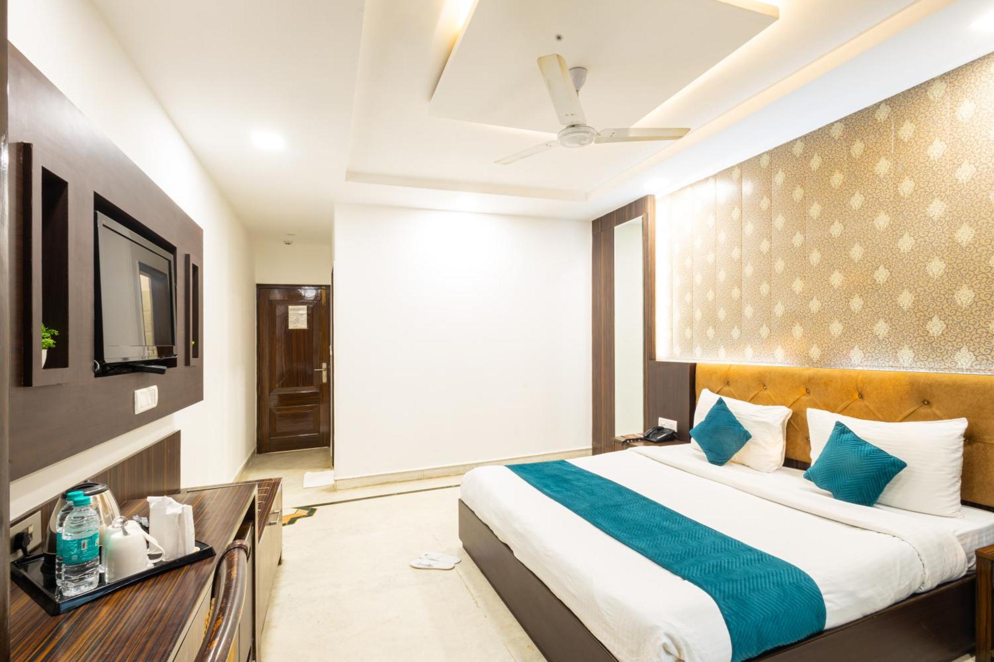 Hotel Panickers Residency - Ajmal Khan Market Near Karol Bagh Metro Delhi  Exterior foto